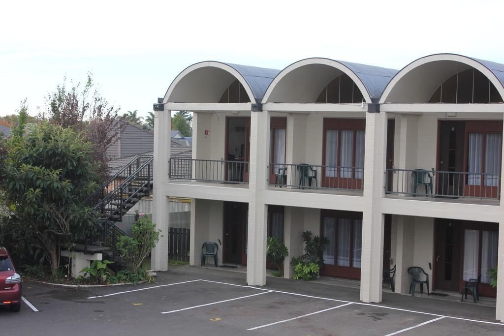 Elmore Lodge Motel Hastings Exterior photo